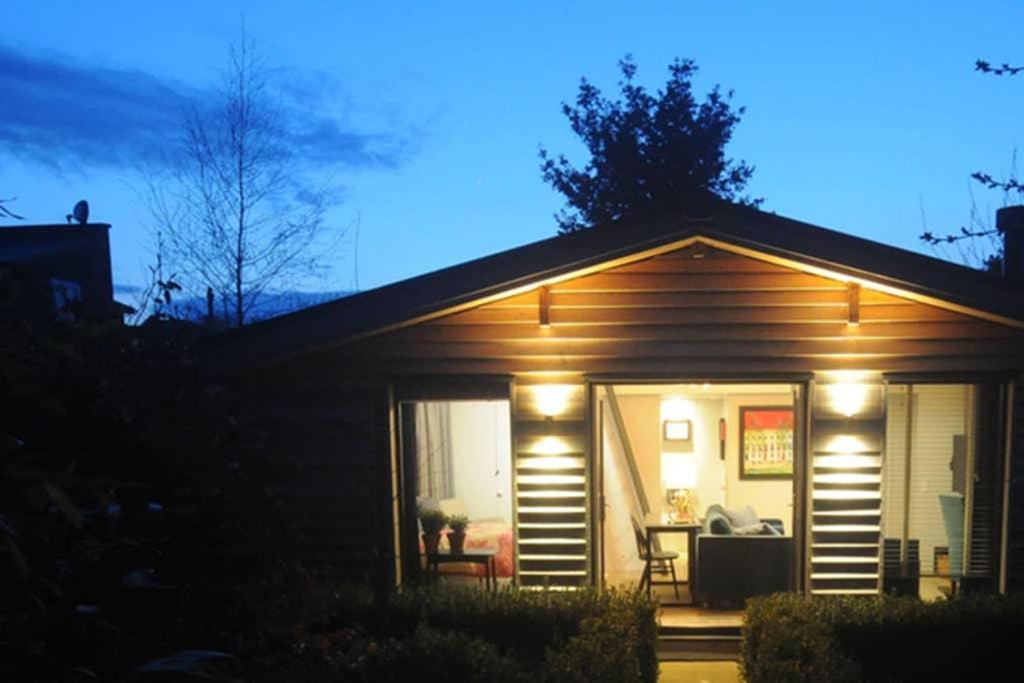 The Cabin Cheltenham Ngoại thất bức ảnh