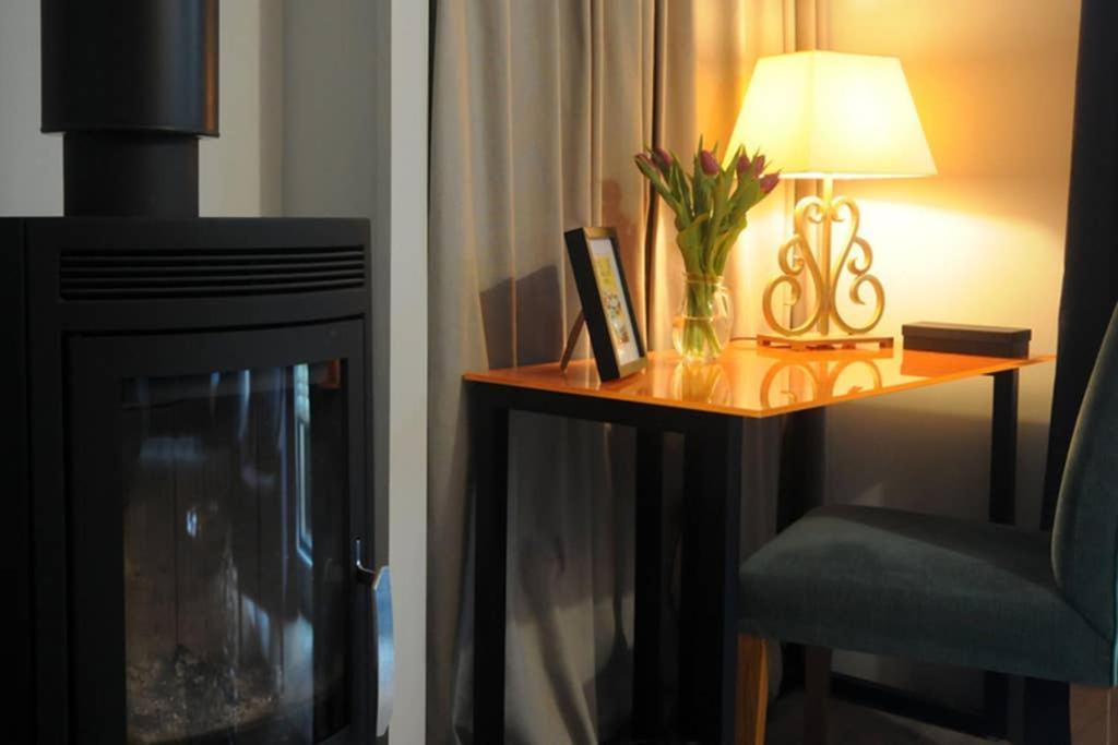 The Cabin Cheltenham Ngoại thất bức ảnh